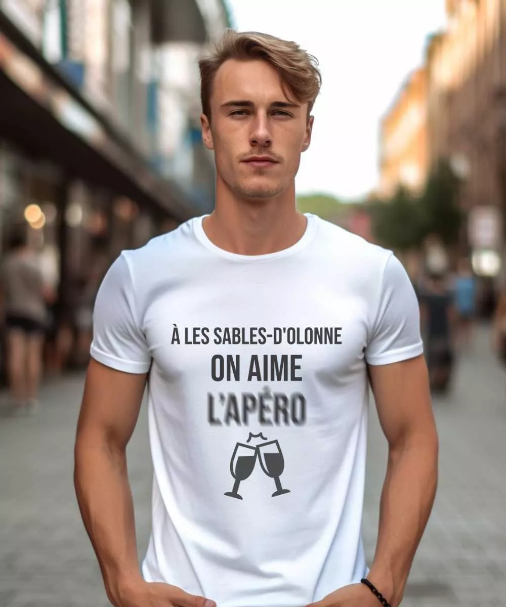 T-Shirt A Les Sables-d’Olonne on aime l’apéro – Pour Homme et Femme – Image 4