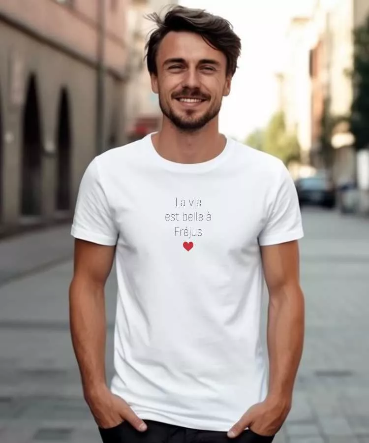 T-Shirt La vie est belle à Fréjus – Image 3